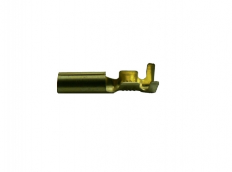 veteráni - náhradní díly - Konektor - dutinka 4,0 mm, vodič 0,75 - 2,0 mm